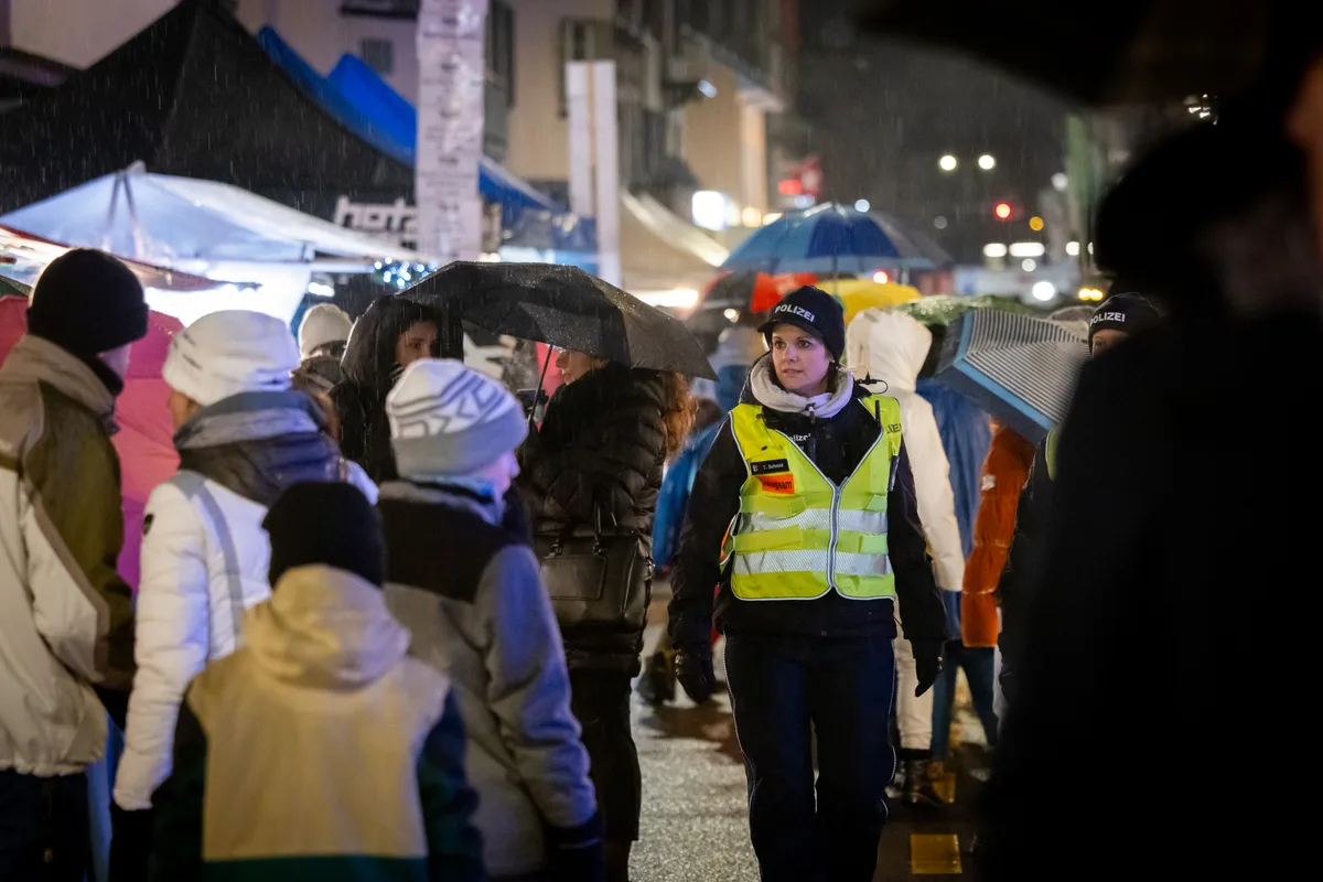Dialogteam der Stadtpolizei Uster am Ustermärt 2023